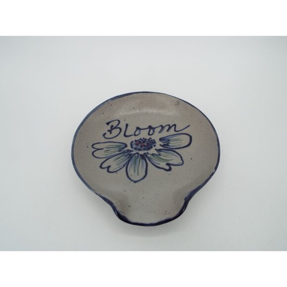 Rowe Pottery Salt Glazed Stoneware Floral Bloom Spoon Rest - Picture 8 of 11